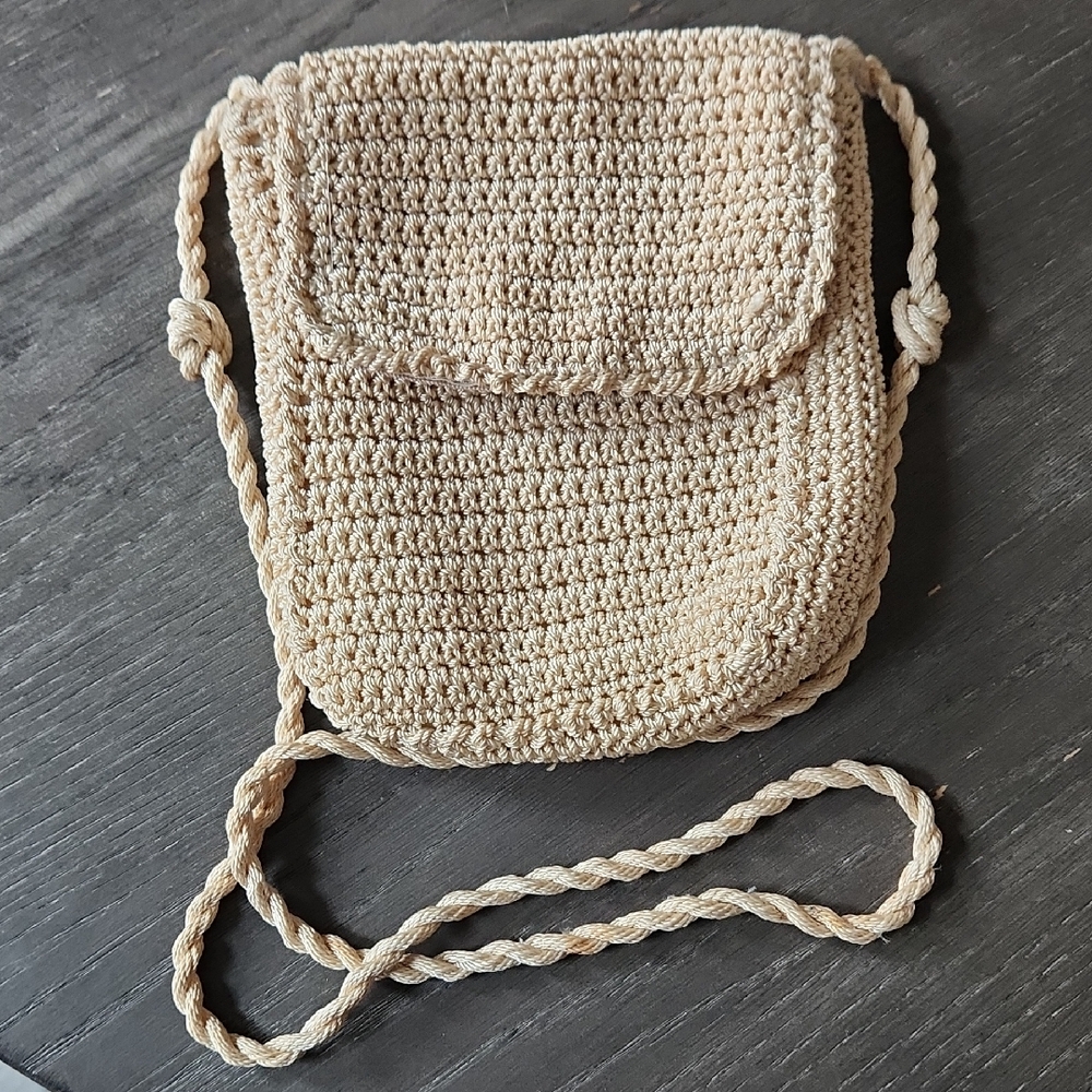 Walborg Vintage Italian Beige Crochet Crossbody